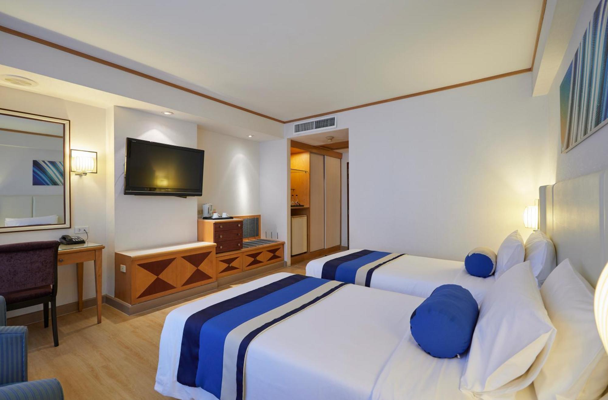 Deluxe Double or Twin Room