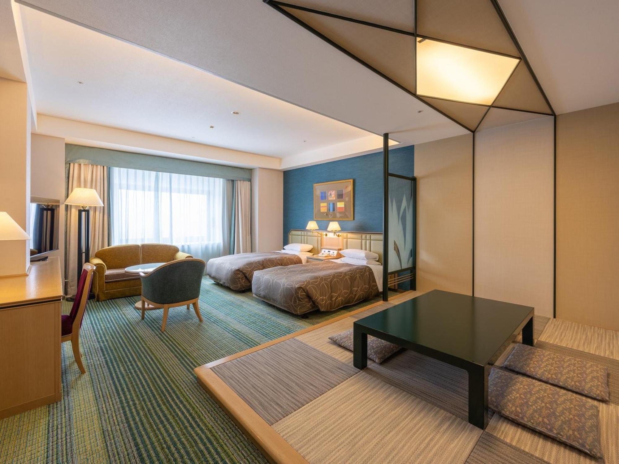 Family Room with Tatami Area