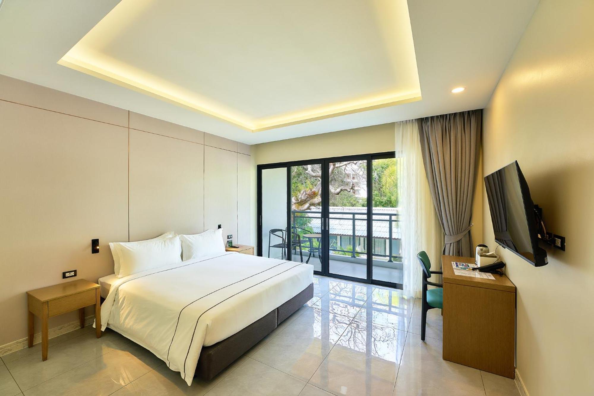 Deluxe Double or Twin Room with Garden View