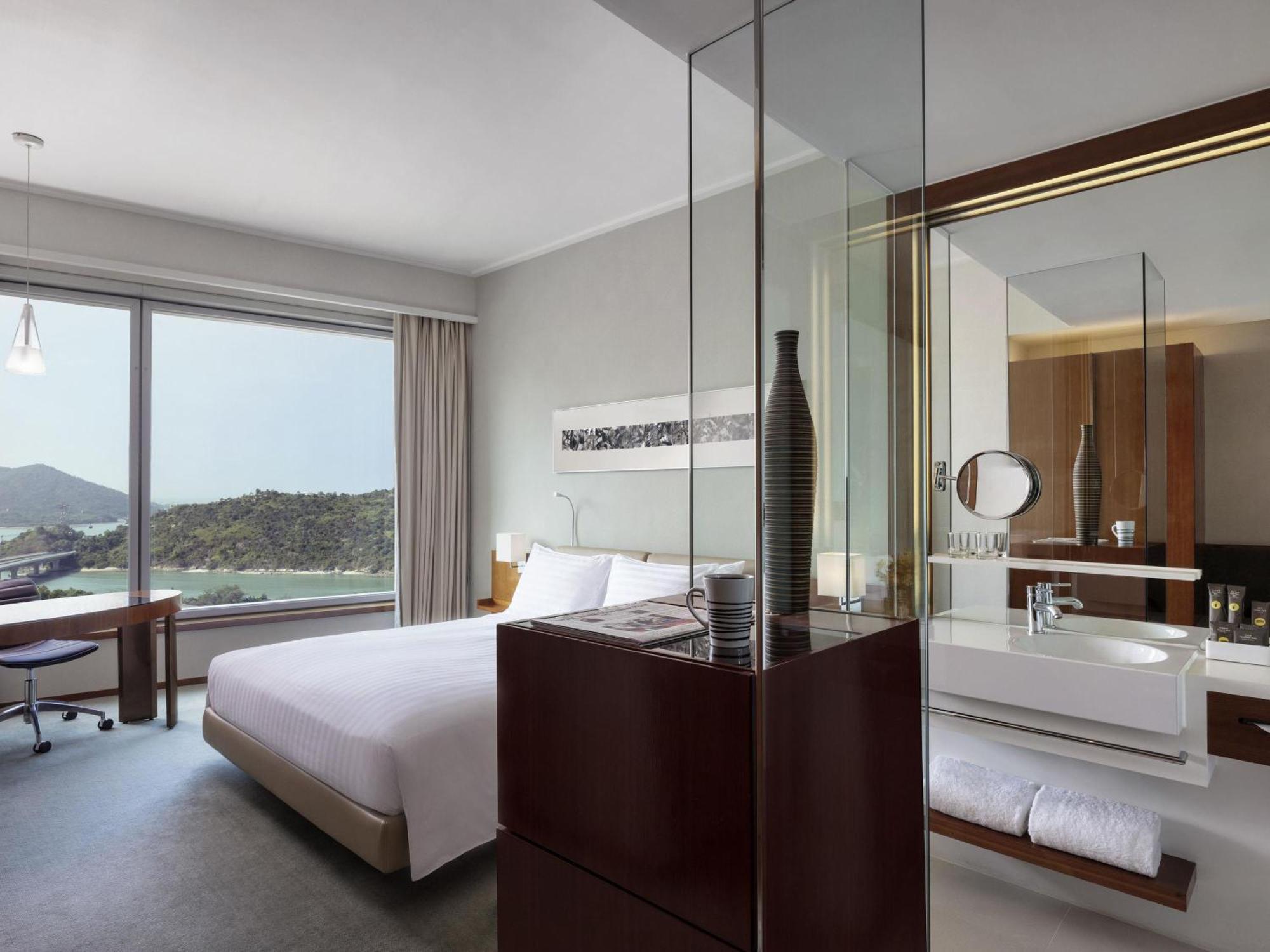 Superior Room Queen Bed
