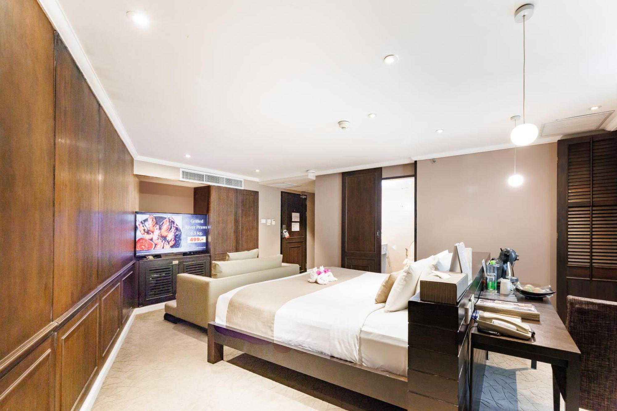 Jacuzzi Suite Double Room