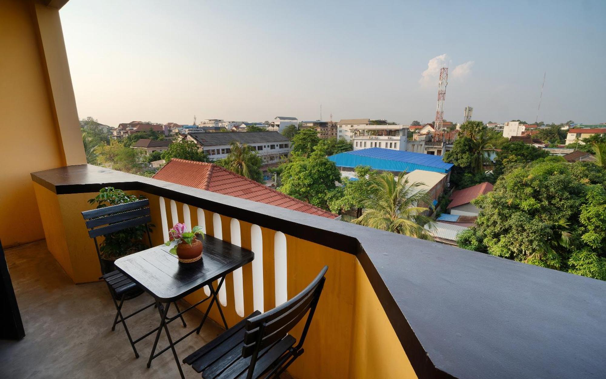 Deluxe Doppelzimmer mit Balkon - kostenfreier Abholservice