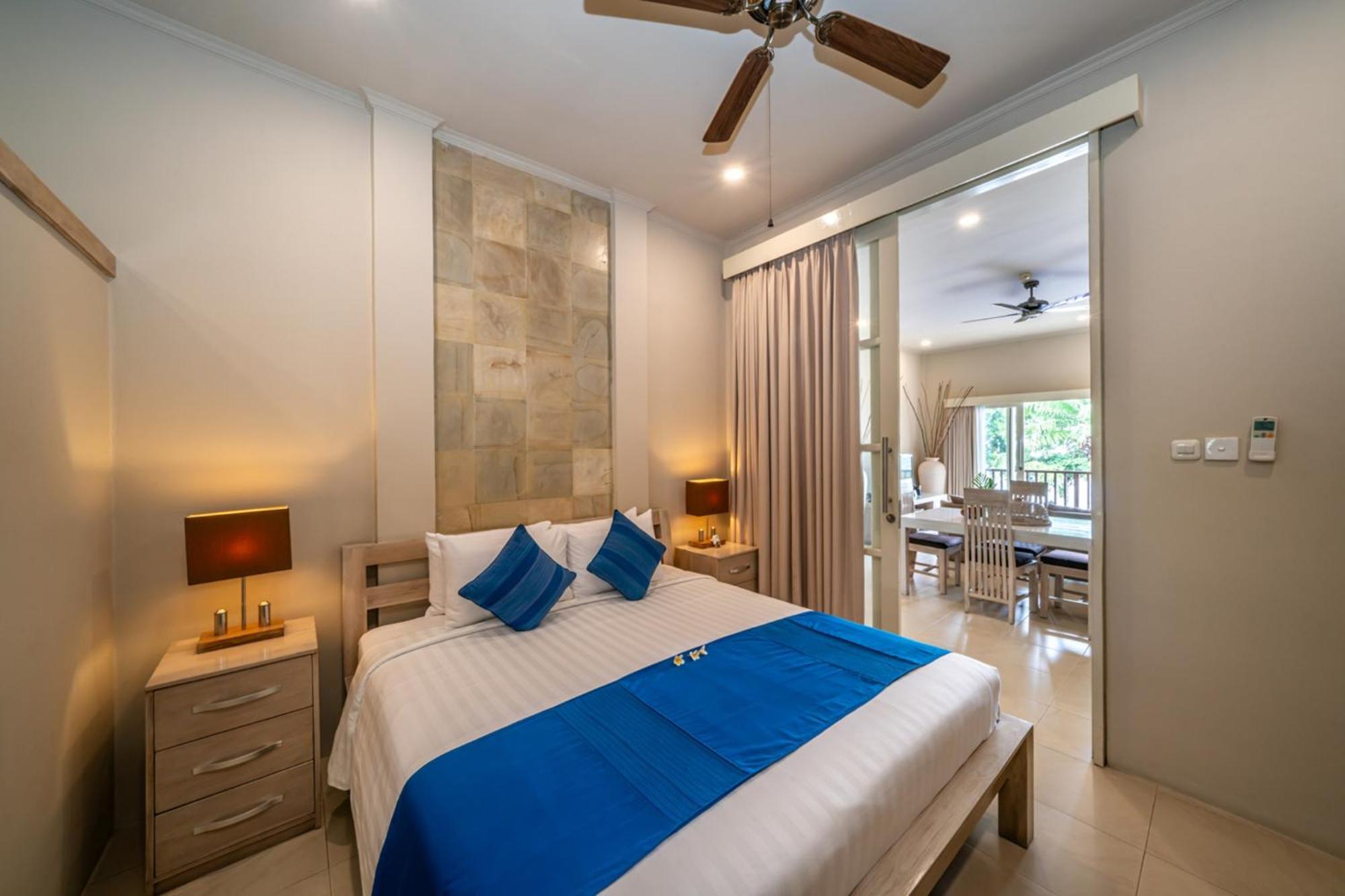 One-Bedroom Suite Sea View