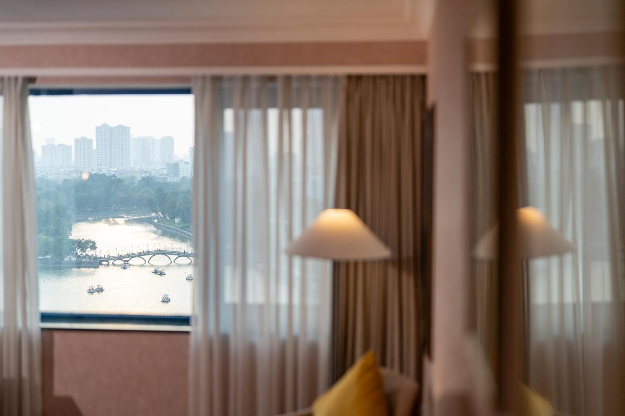 Club Twin Room
