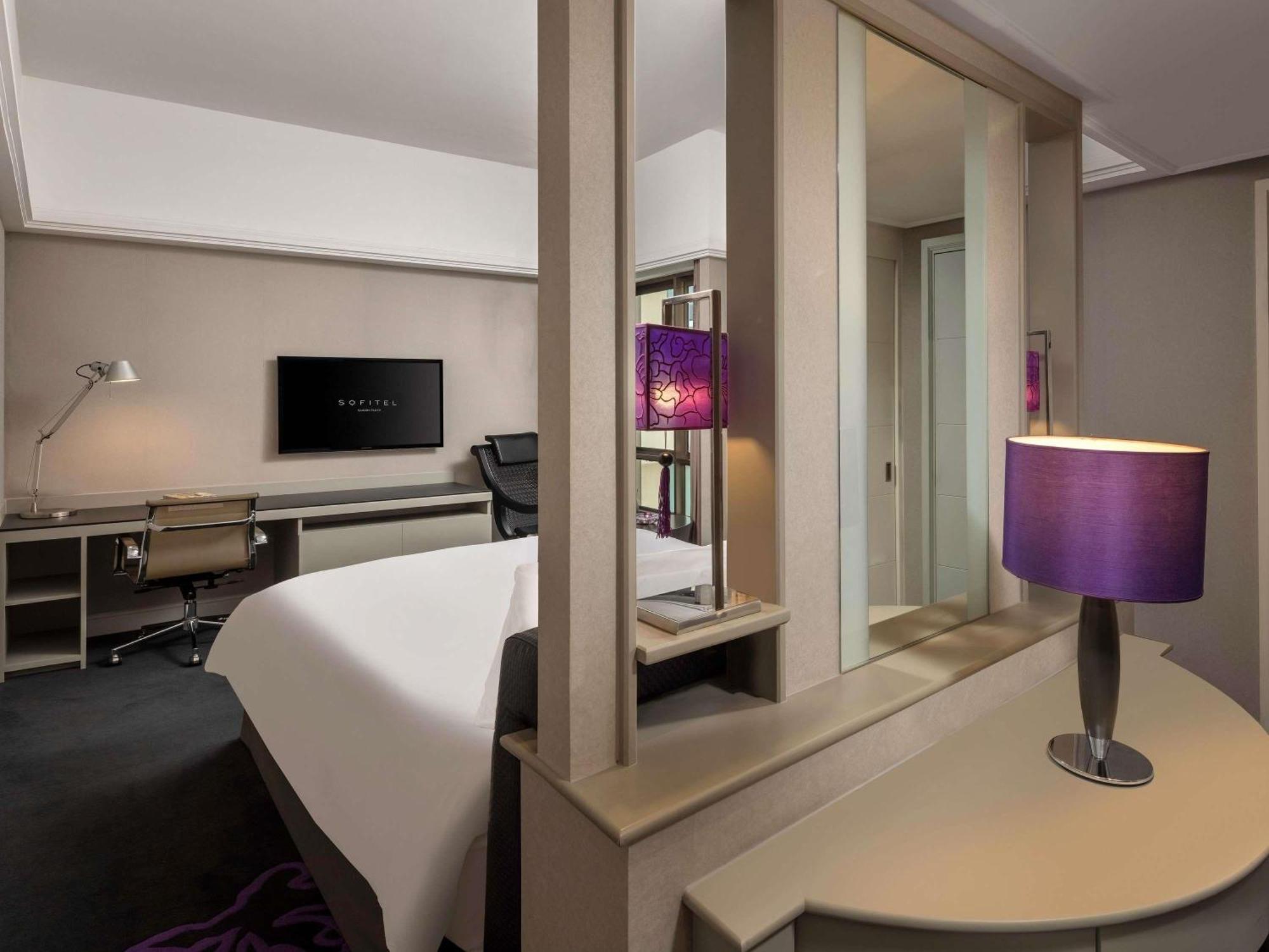 Classic King Room City Side View