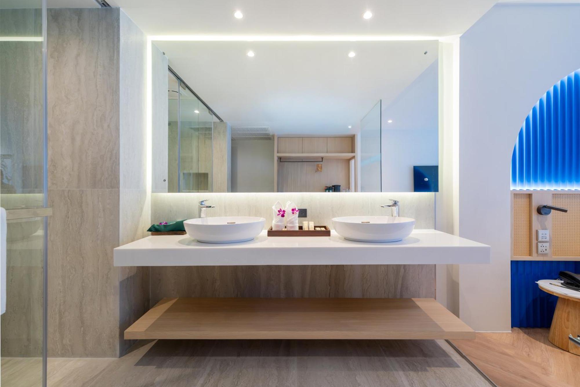 Signature Deluxe Sea View