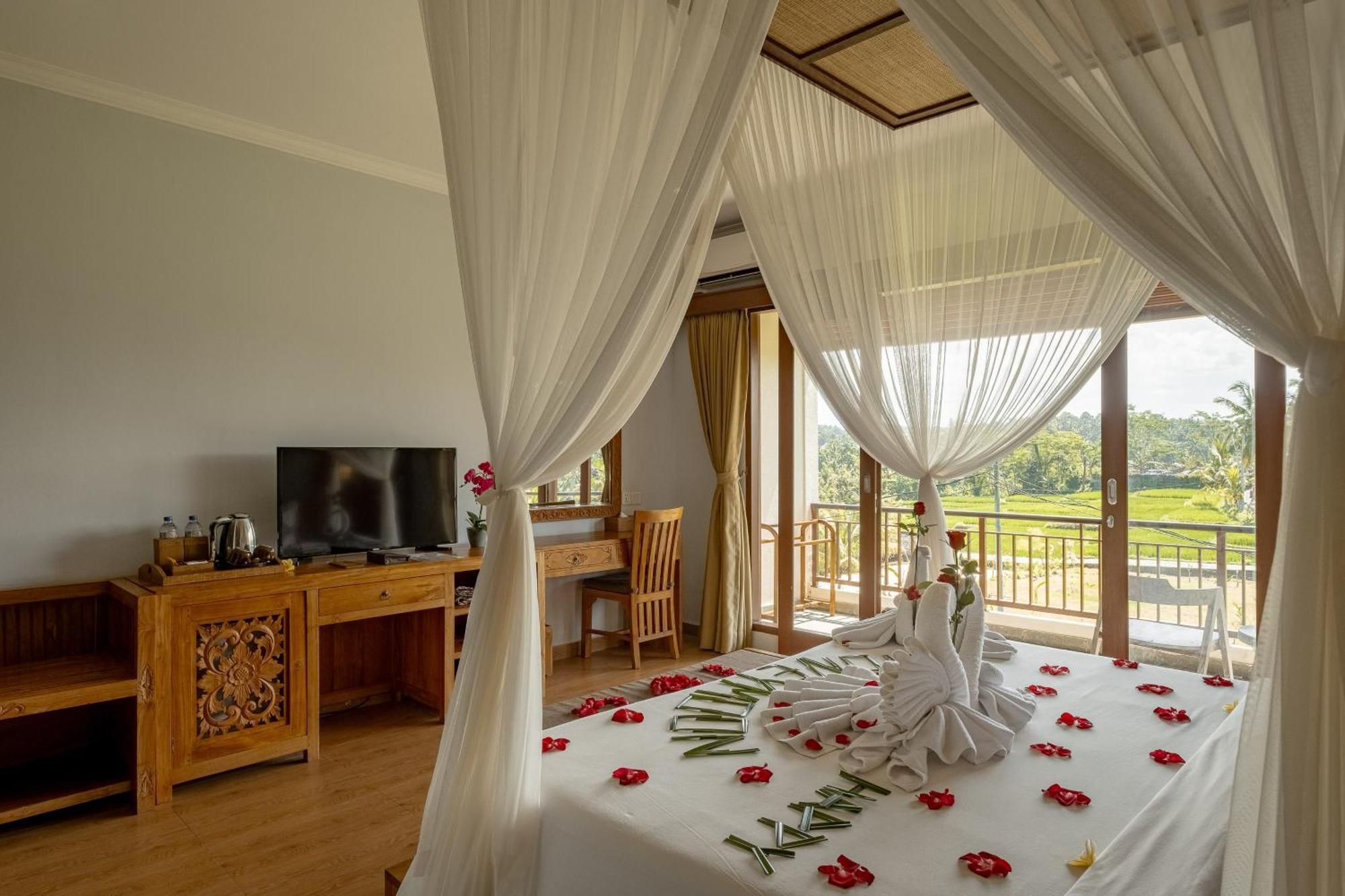 Suite Balcony with Rice Field View