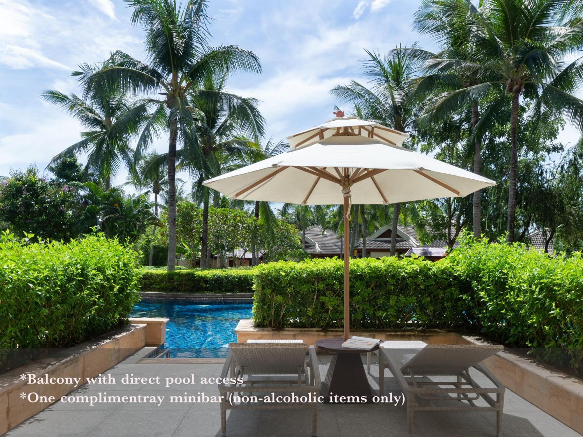 Poolside Double Room with Courtyard View