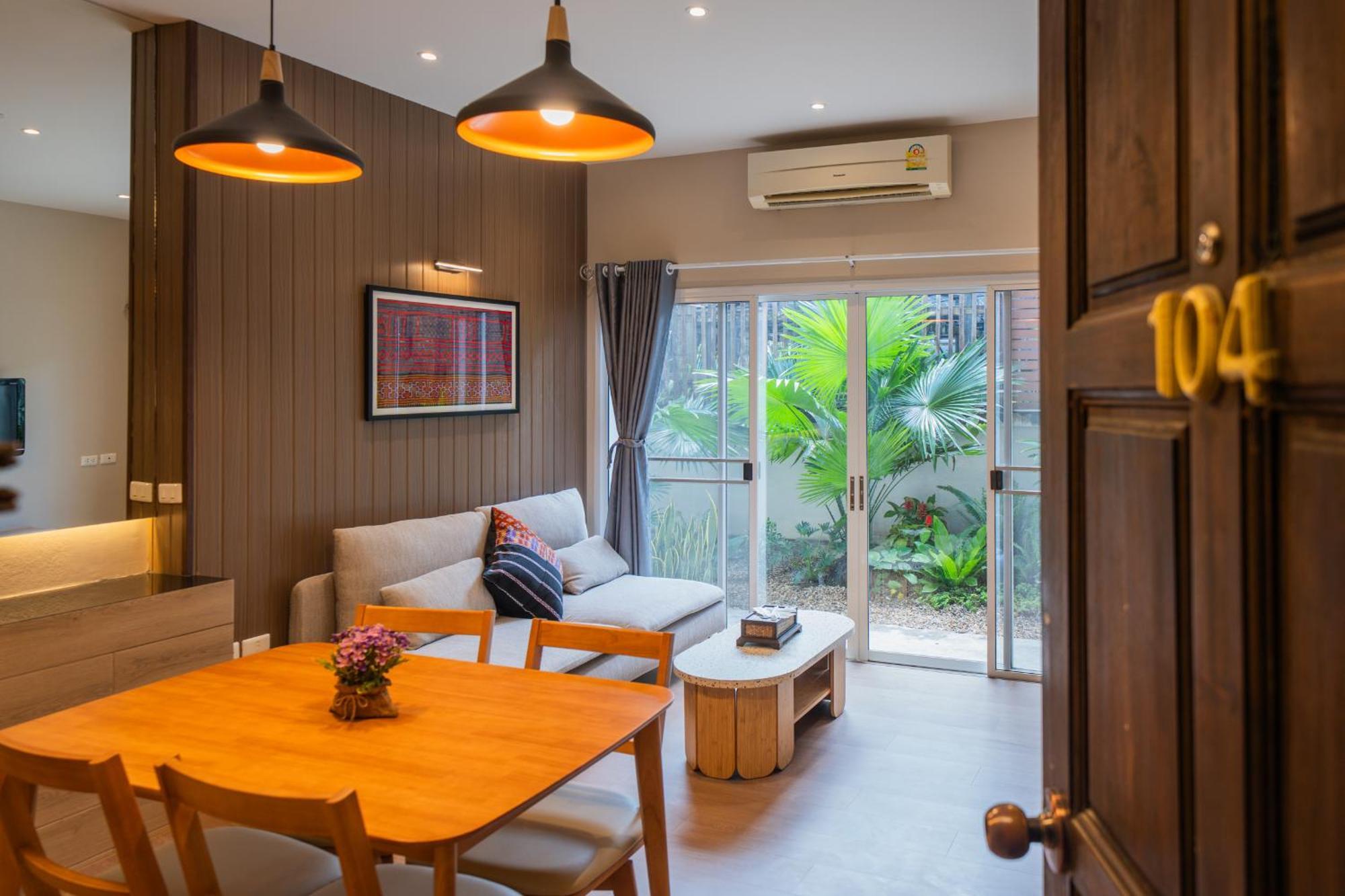 Habitación Triple con vistas al jardín - Planta baja