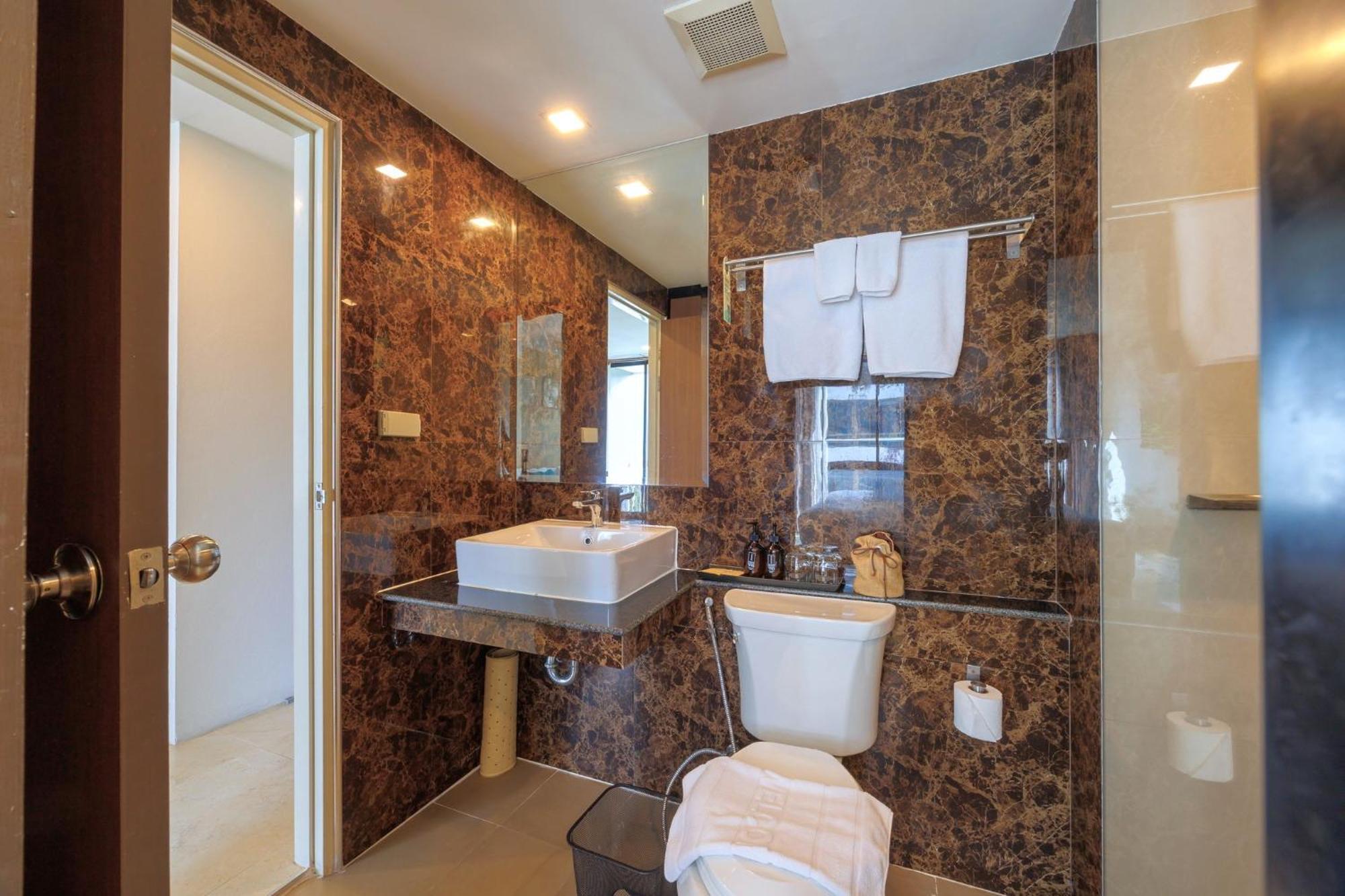 One Bedroom Suite