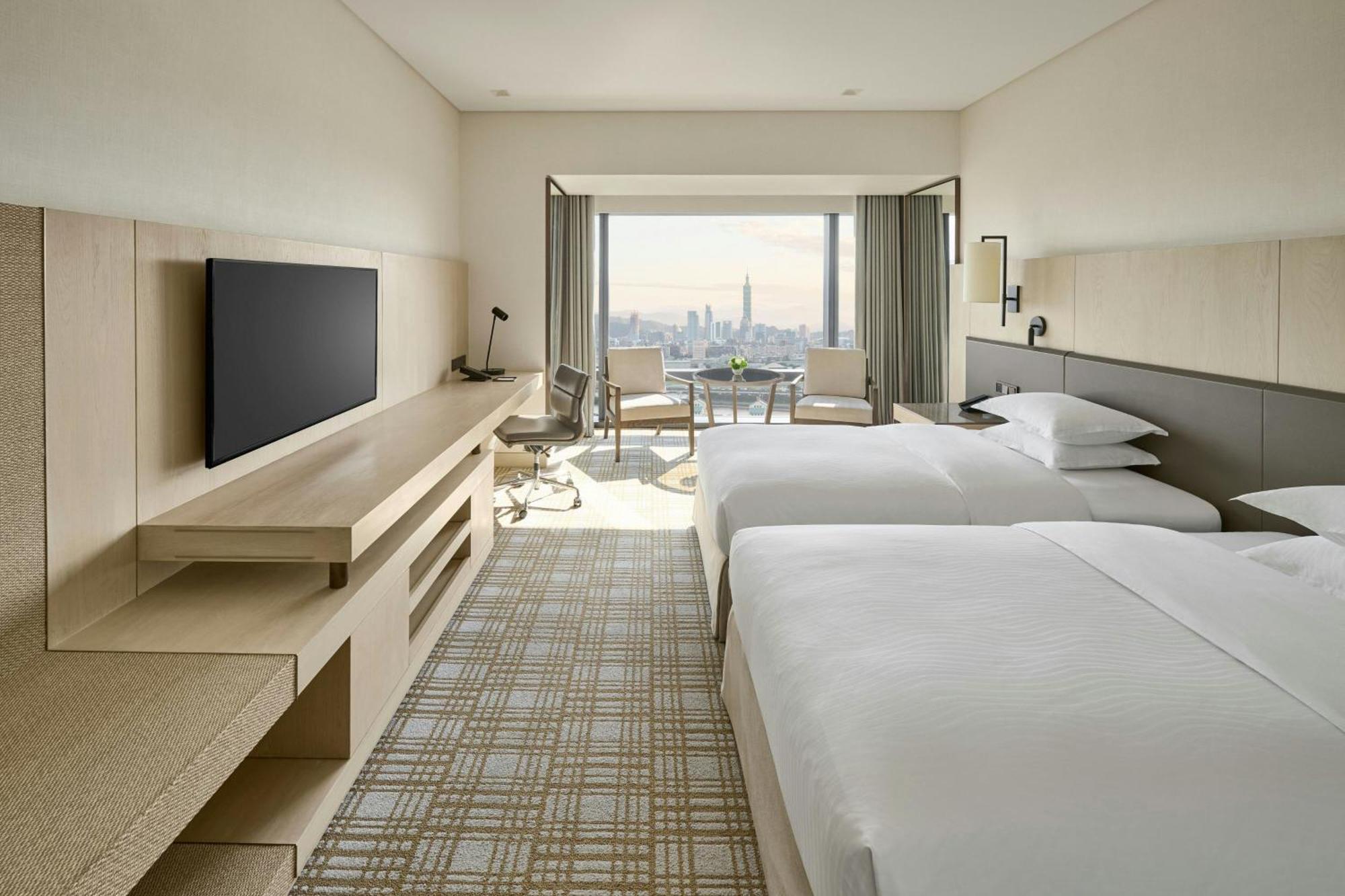 Premier Twin Room