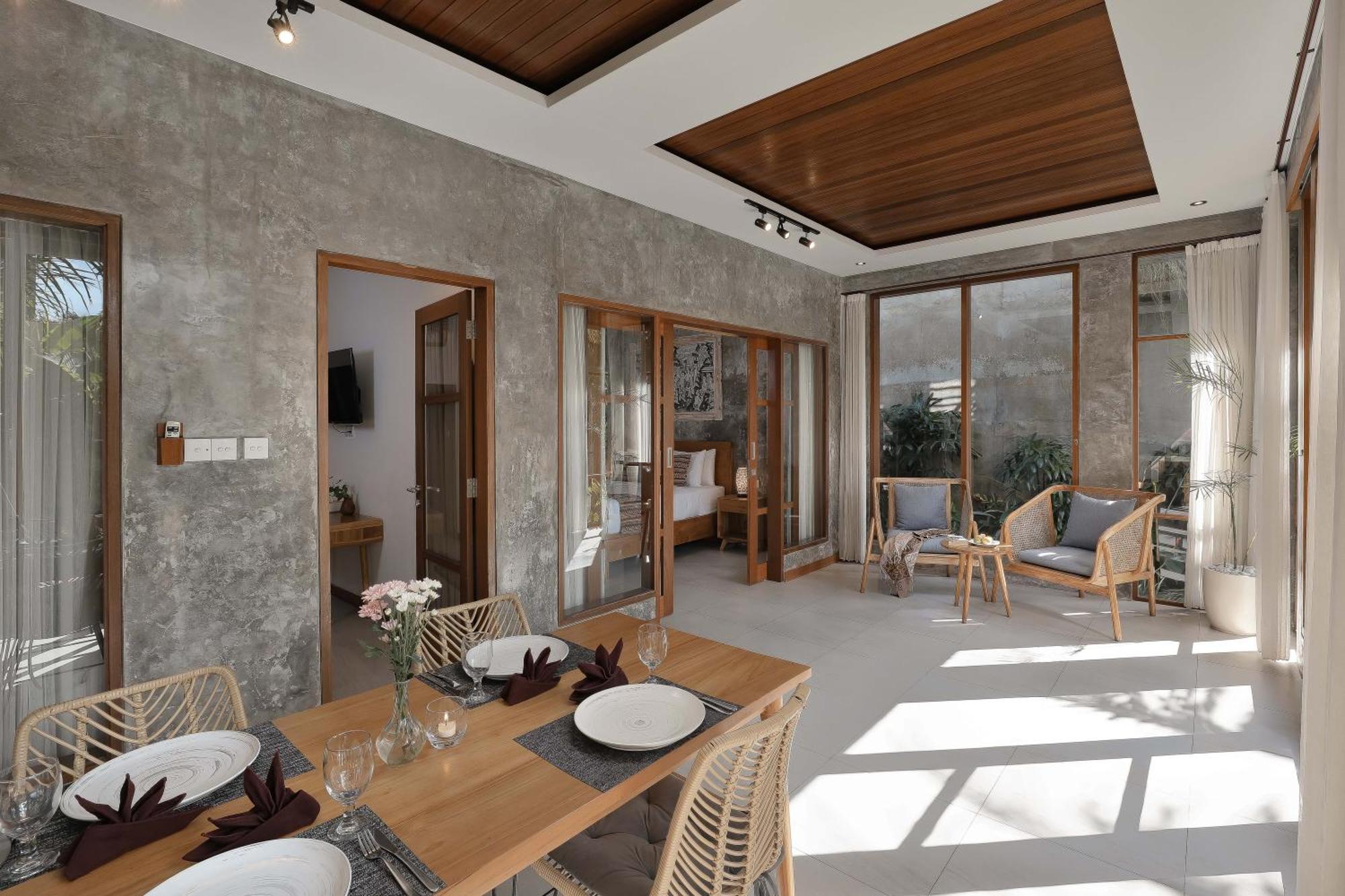 Family Suite Kitchenette