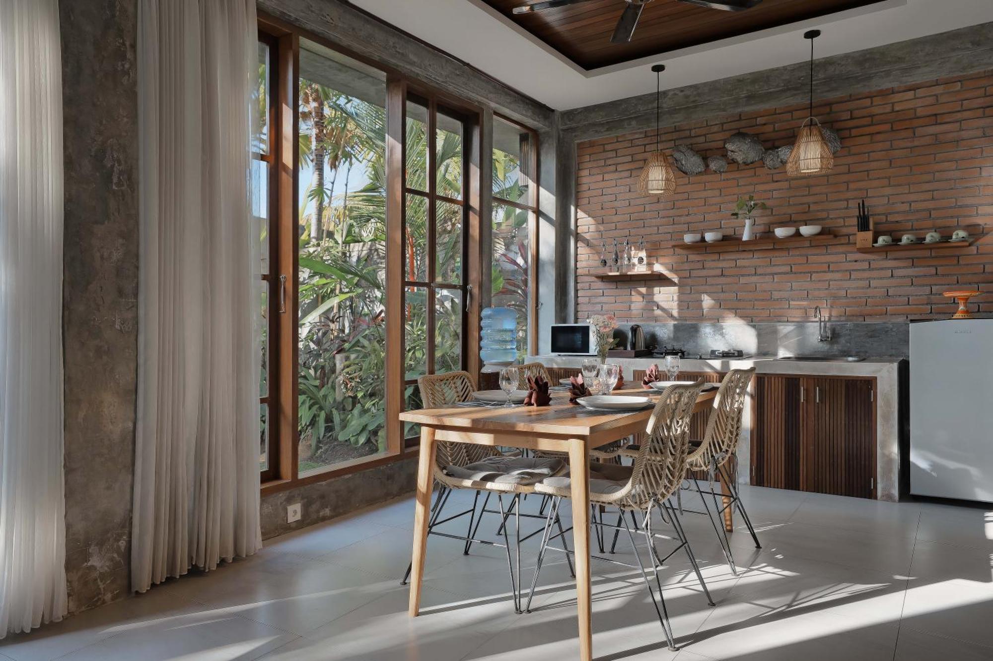 Family Suite Kitchenette