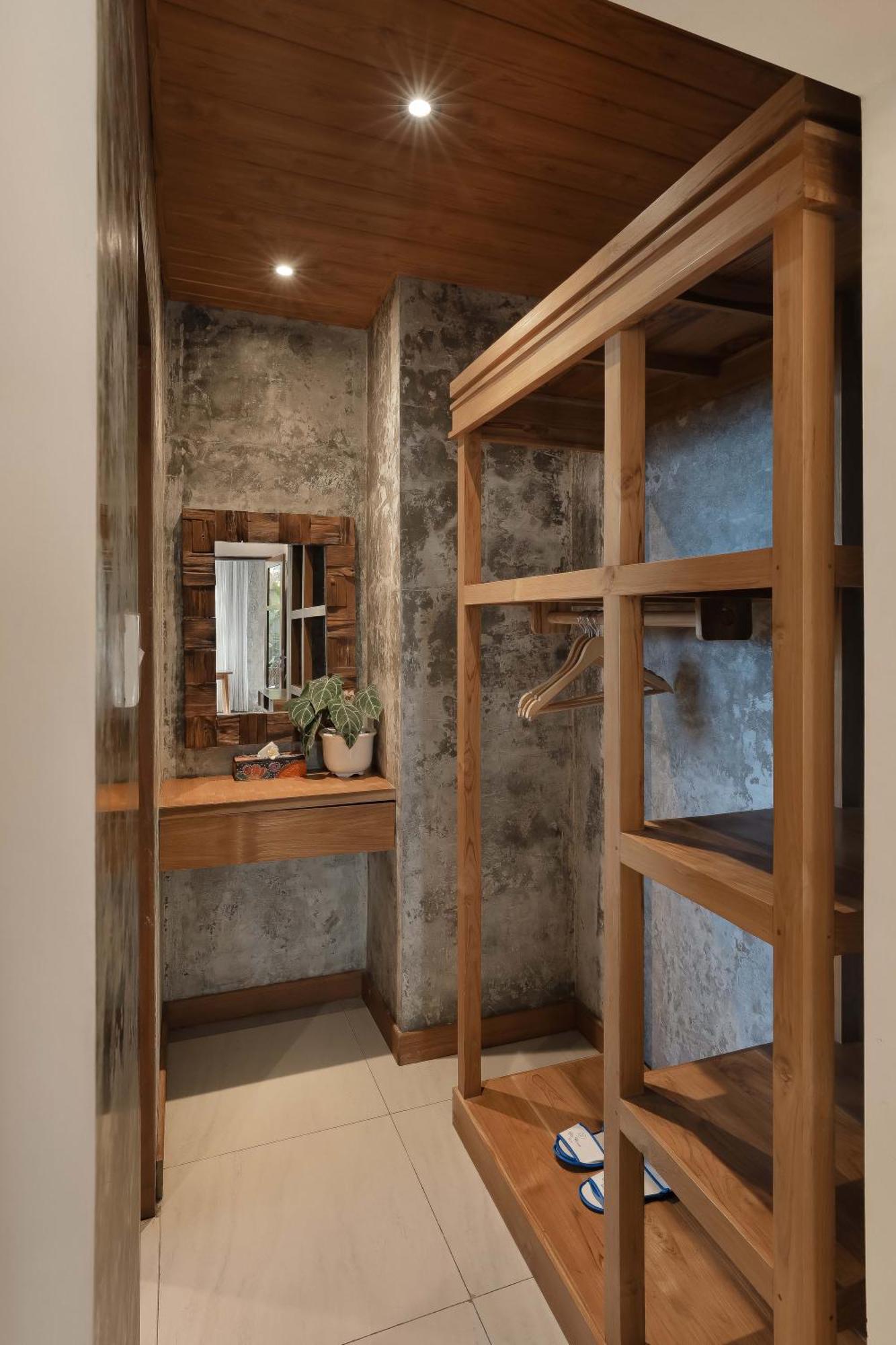 Family Suite Kitchenette
