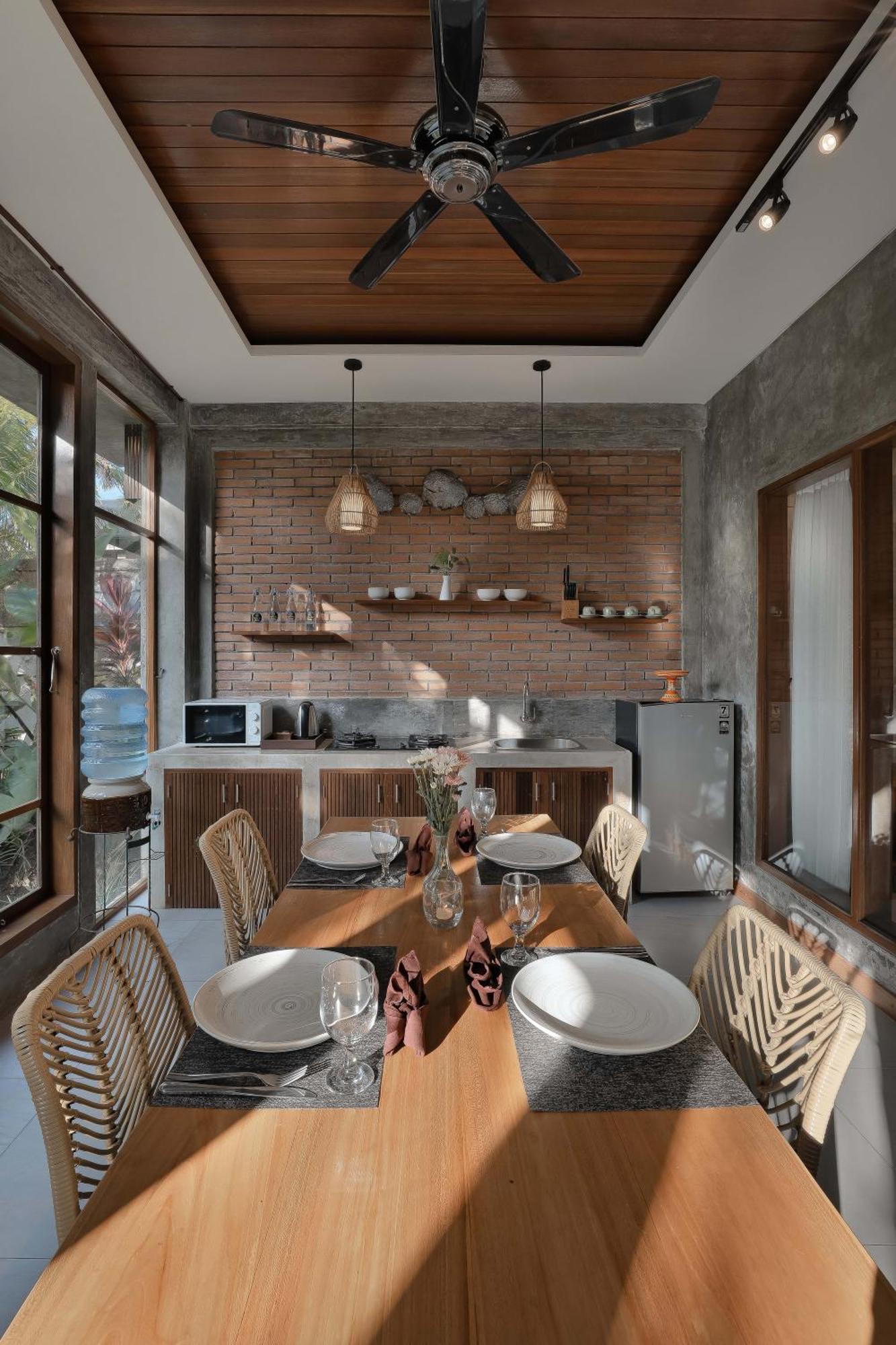 Family Suite Kitchenette