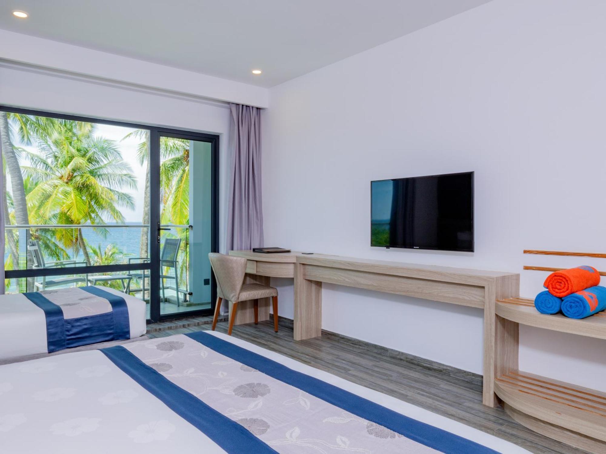Deluxe Family Room Balcony Seaview