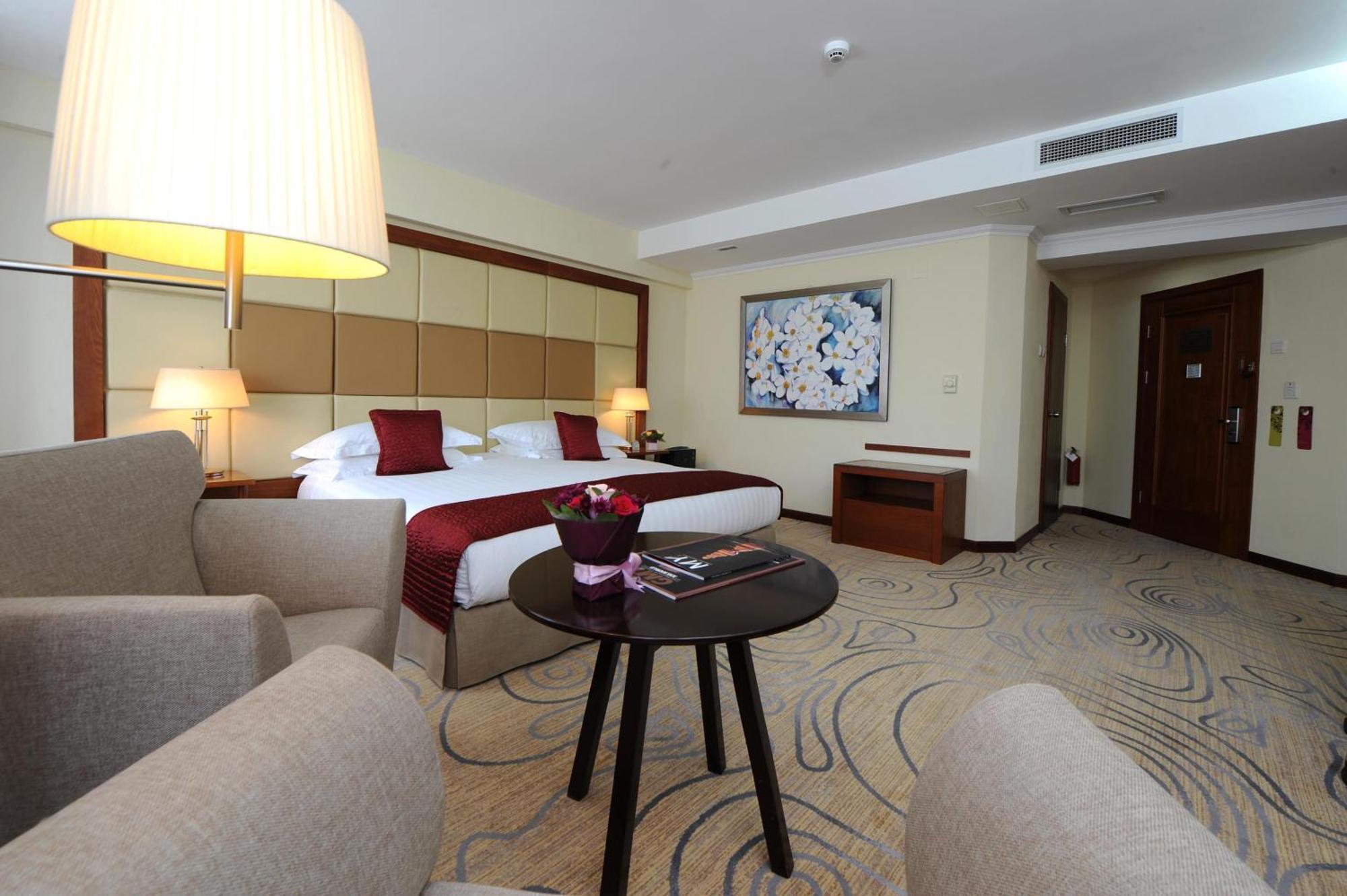 Superior King Room