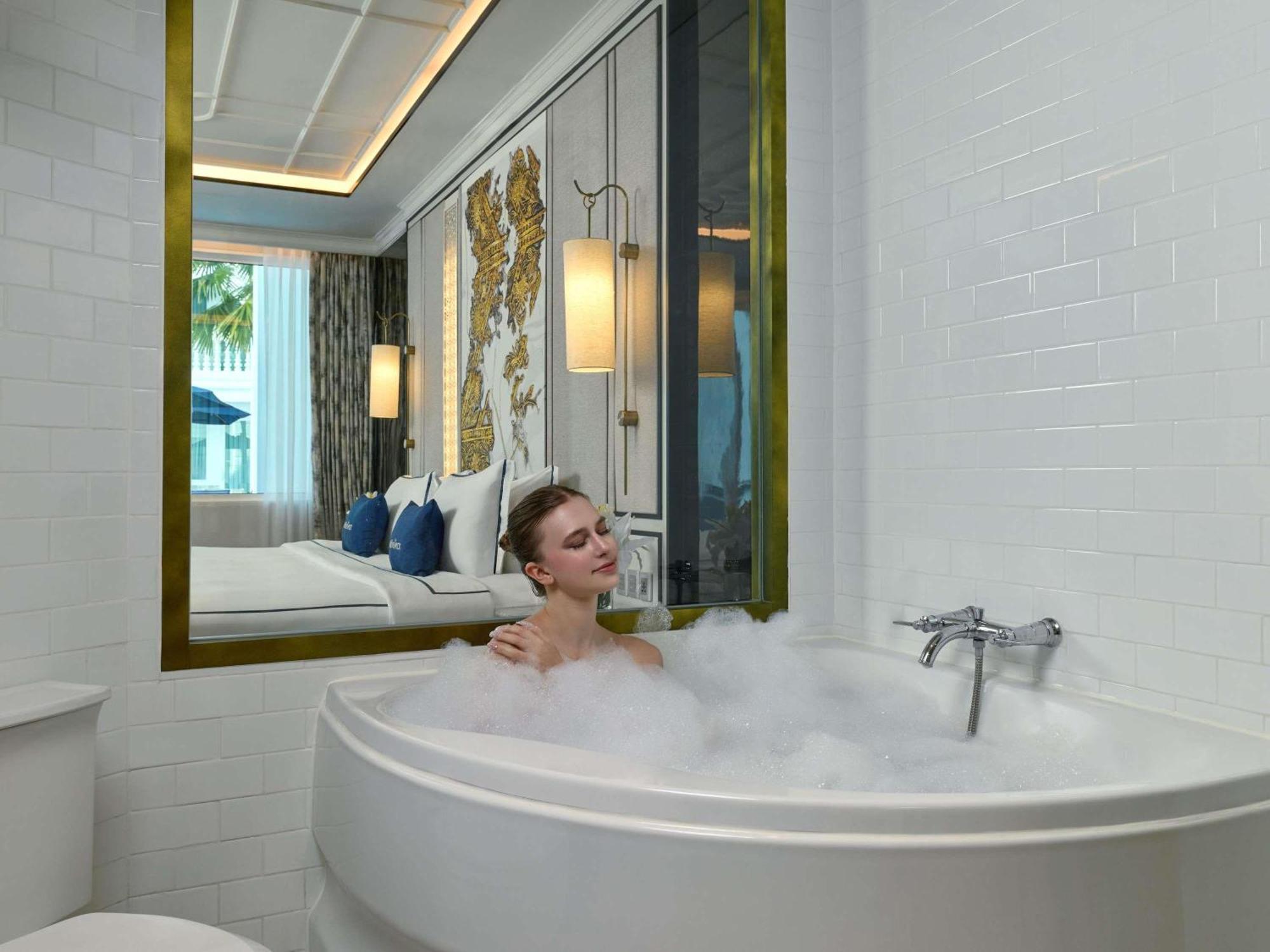Deluxe Twin Room Pool View