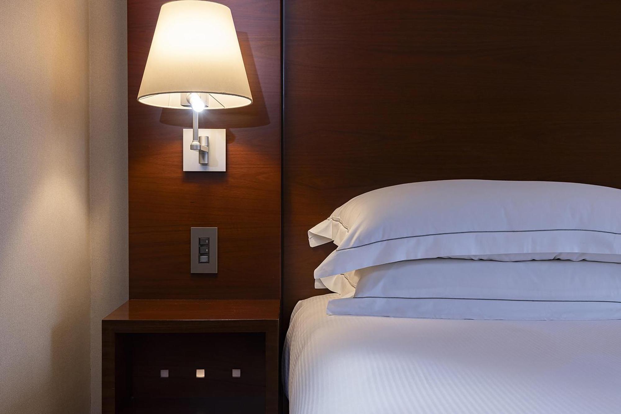 King Hilton Room