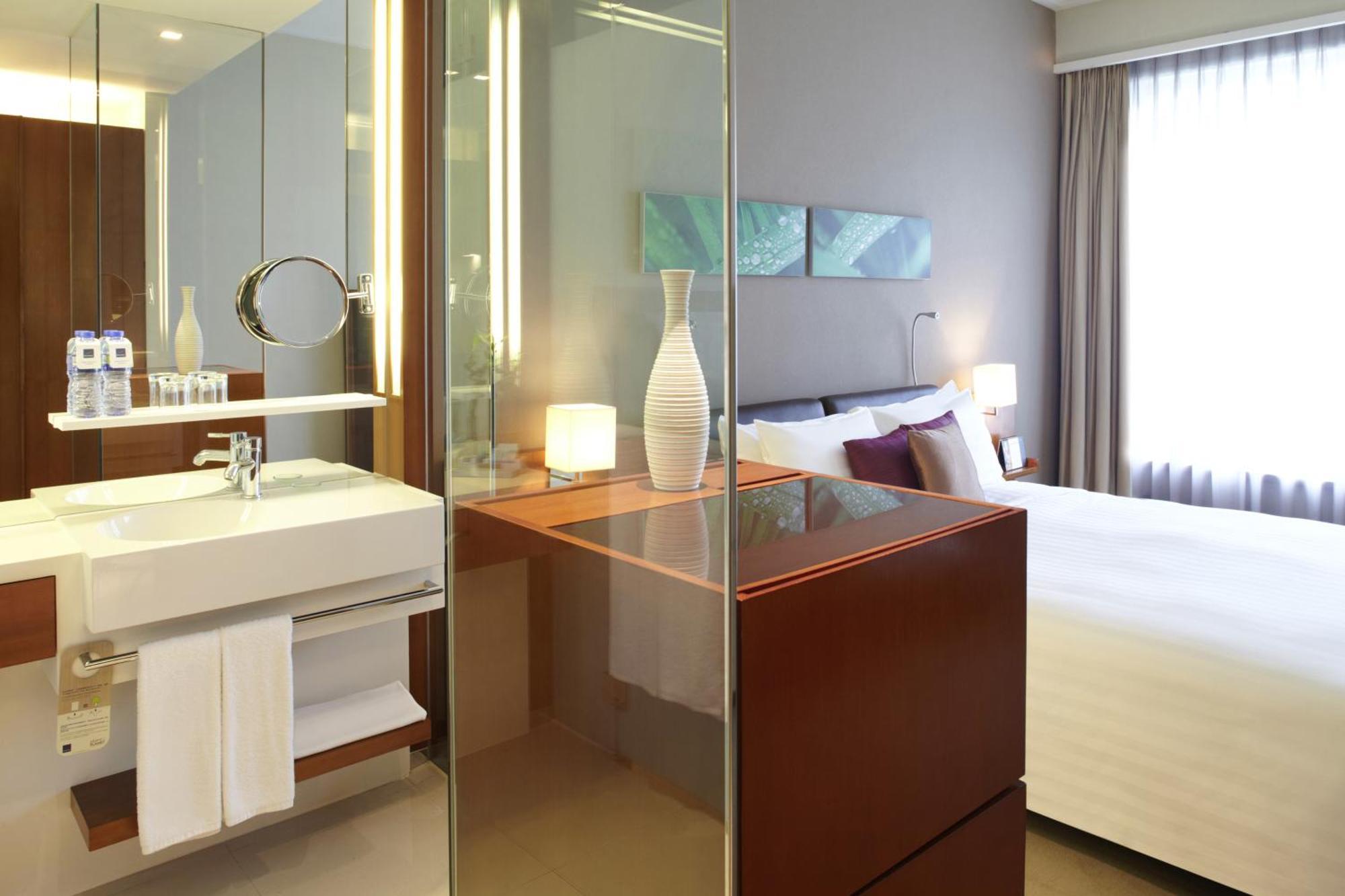 Standard Room Queen Bed