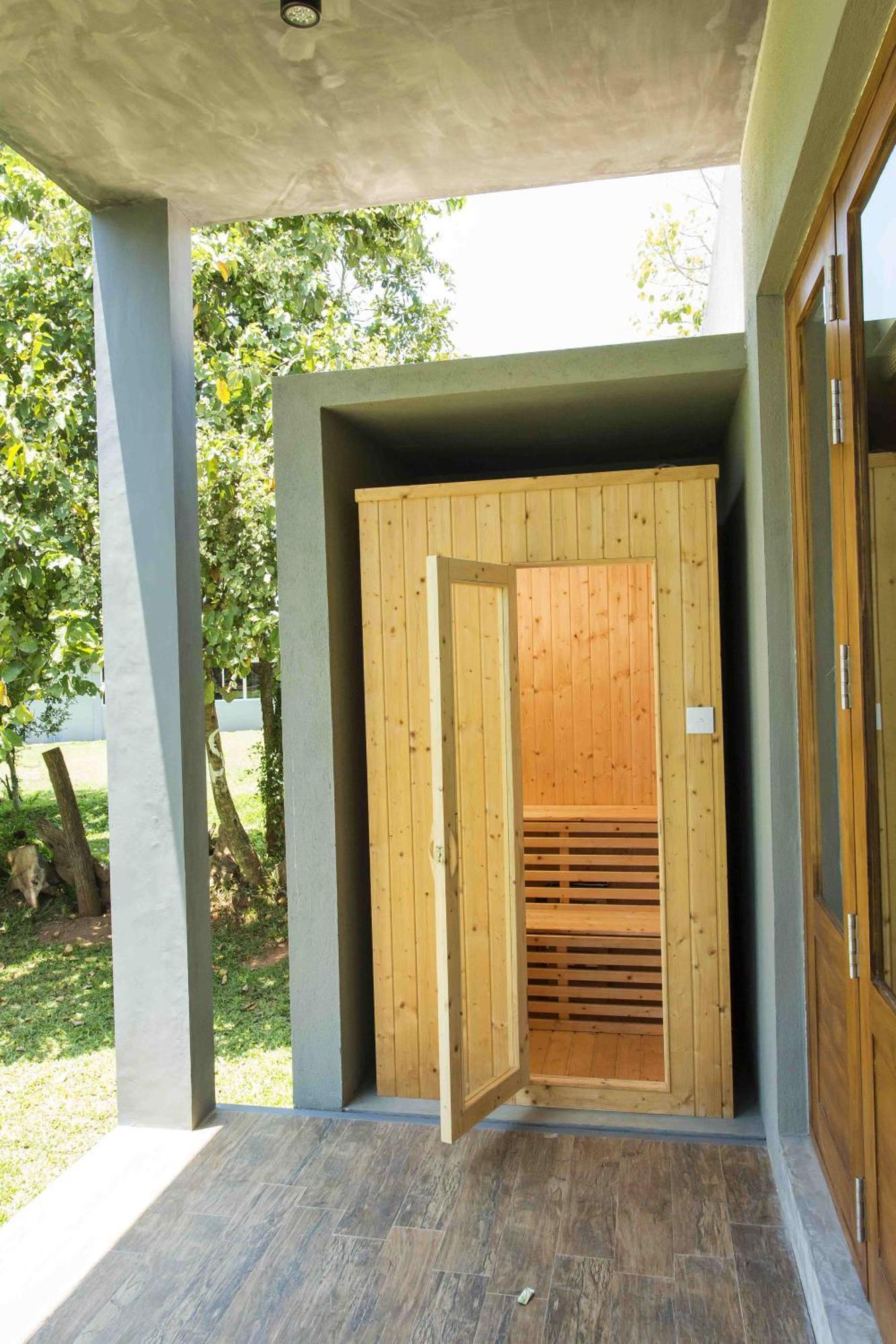 Suite avec Piscine Privée - Comprend une tasse de thé/café avec vue sur Sigiriya et le rocher de Pidurangala, une expérience pratique de poterie et une visite de l’usine de recyclage du papier