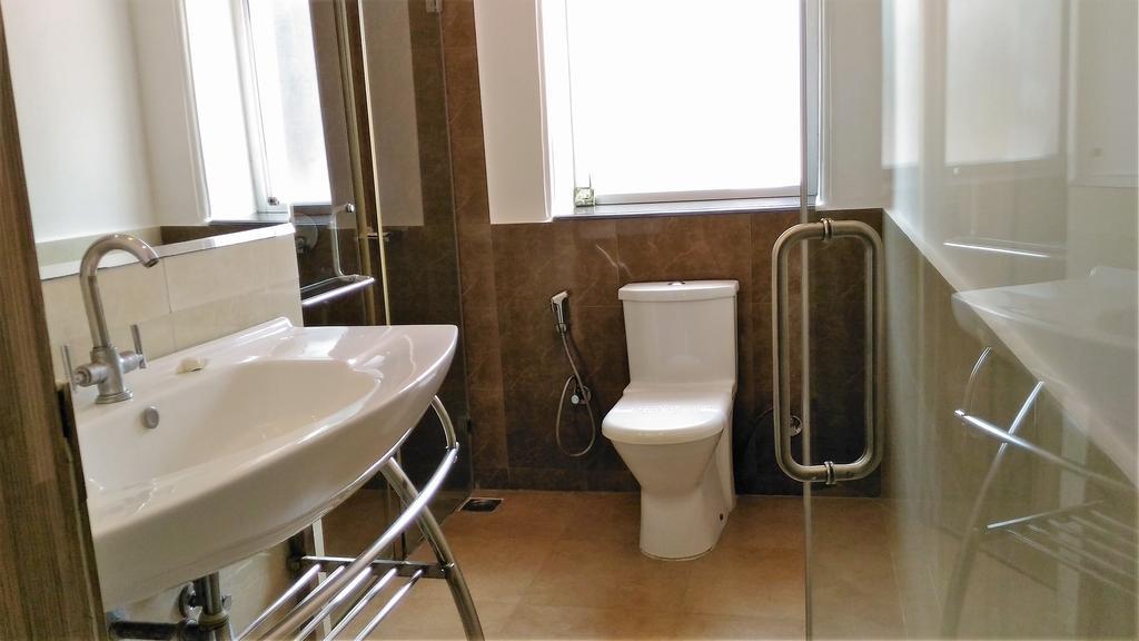 Deluxe Business Room
