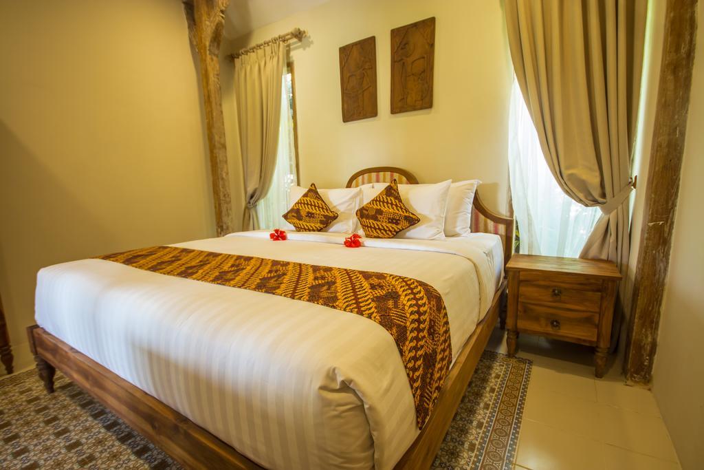 Villa Joglo mit 2 Schlafzimmern und privatem Pool