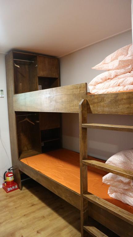 Quadruple Room,396061395:JPEG
