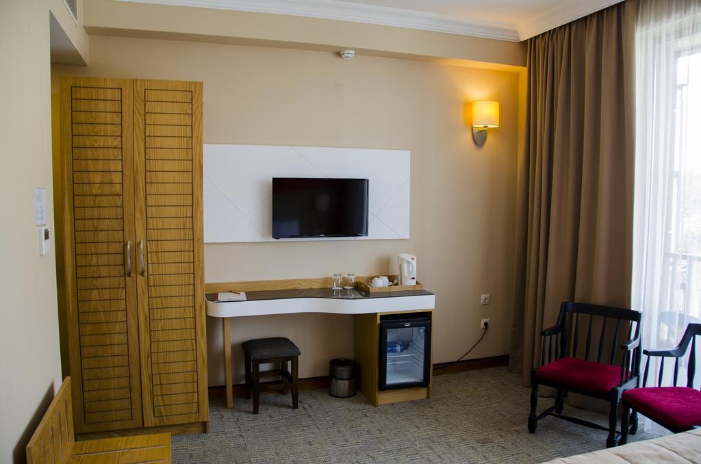 Deluxe Double Room with Spa Bath