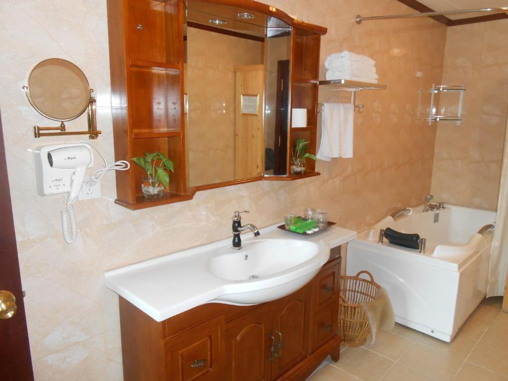 Exclusive Suite
