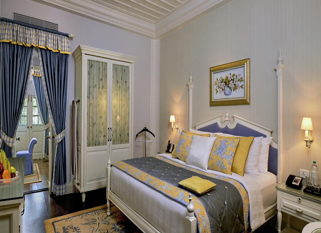 Savoy Suites