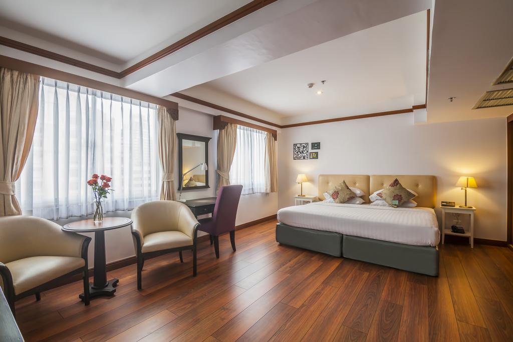 Deluxe Plus Suite