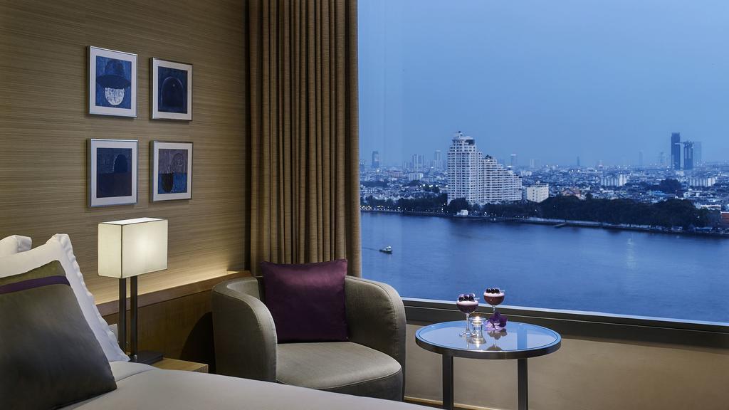 Habitación con vistas al río