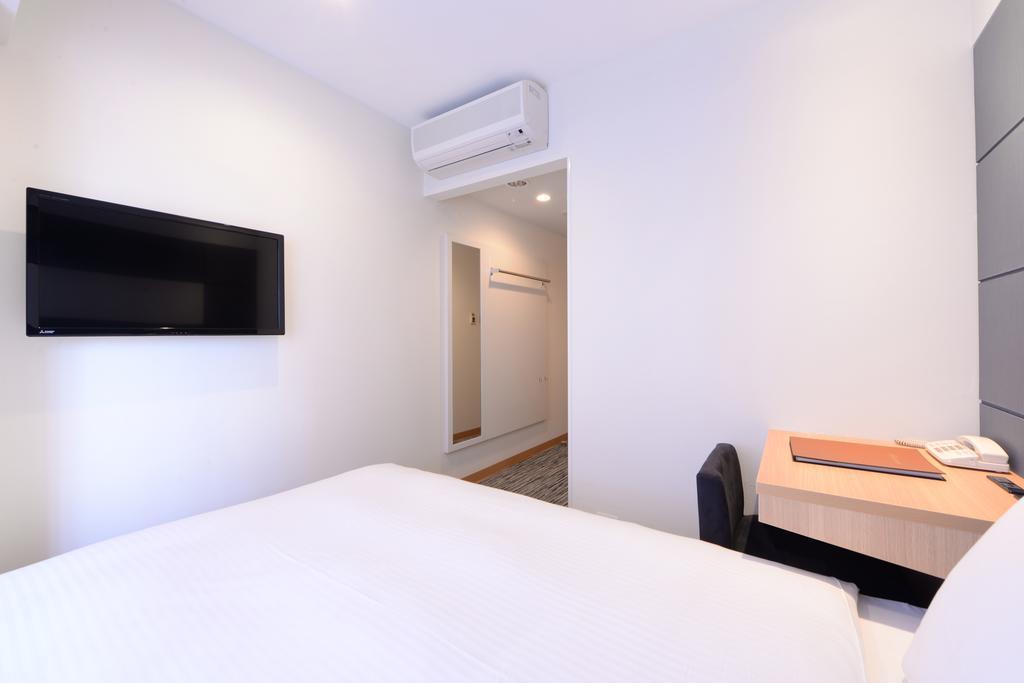 Single Room - Non-Smoking