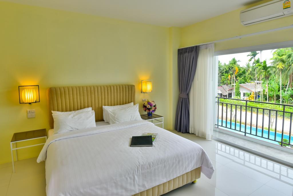 Chambre Double ou Lits Jumeaux Deluxe - Vue sur Piscine