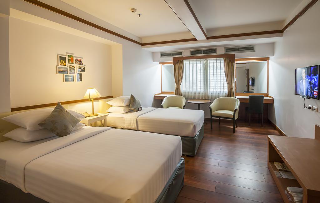 Deluxe Double or Twin Room