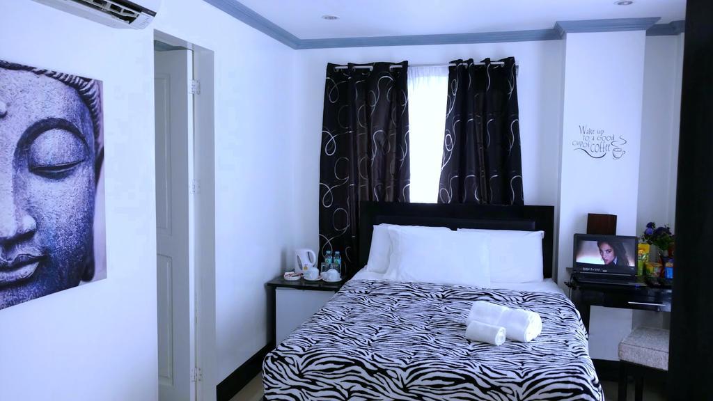 Deluxe Double Room with Garden View