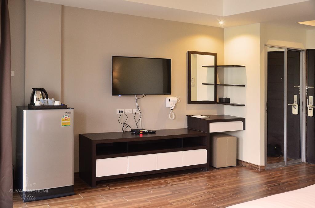 Premier Double Room Pool Access