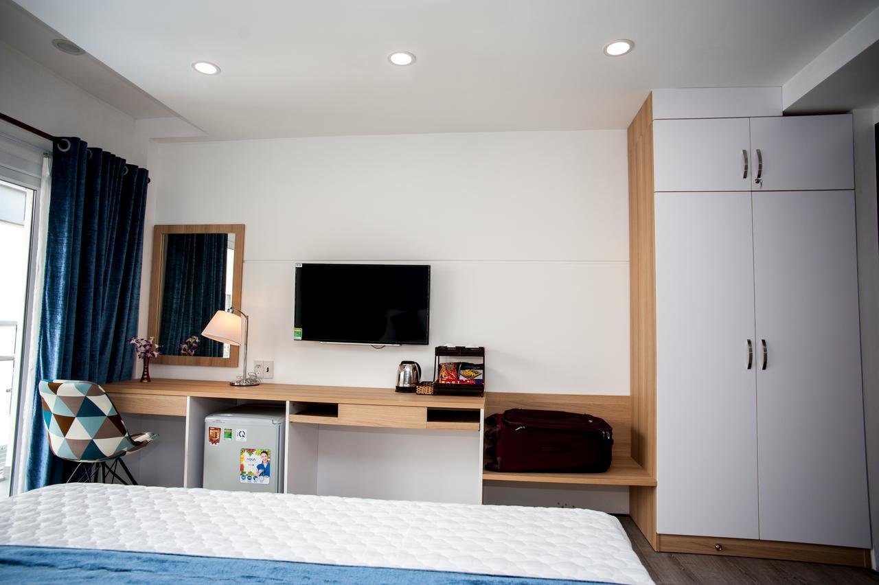 Executive Balcony King Room