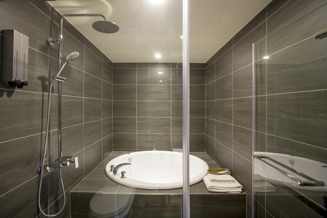 Deluxe Double Room with Bath