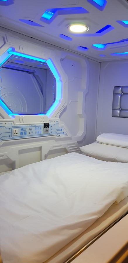 Single Capsule