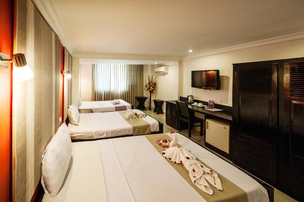 Superior Triple Room