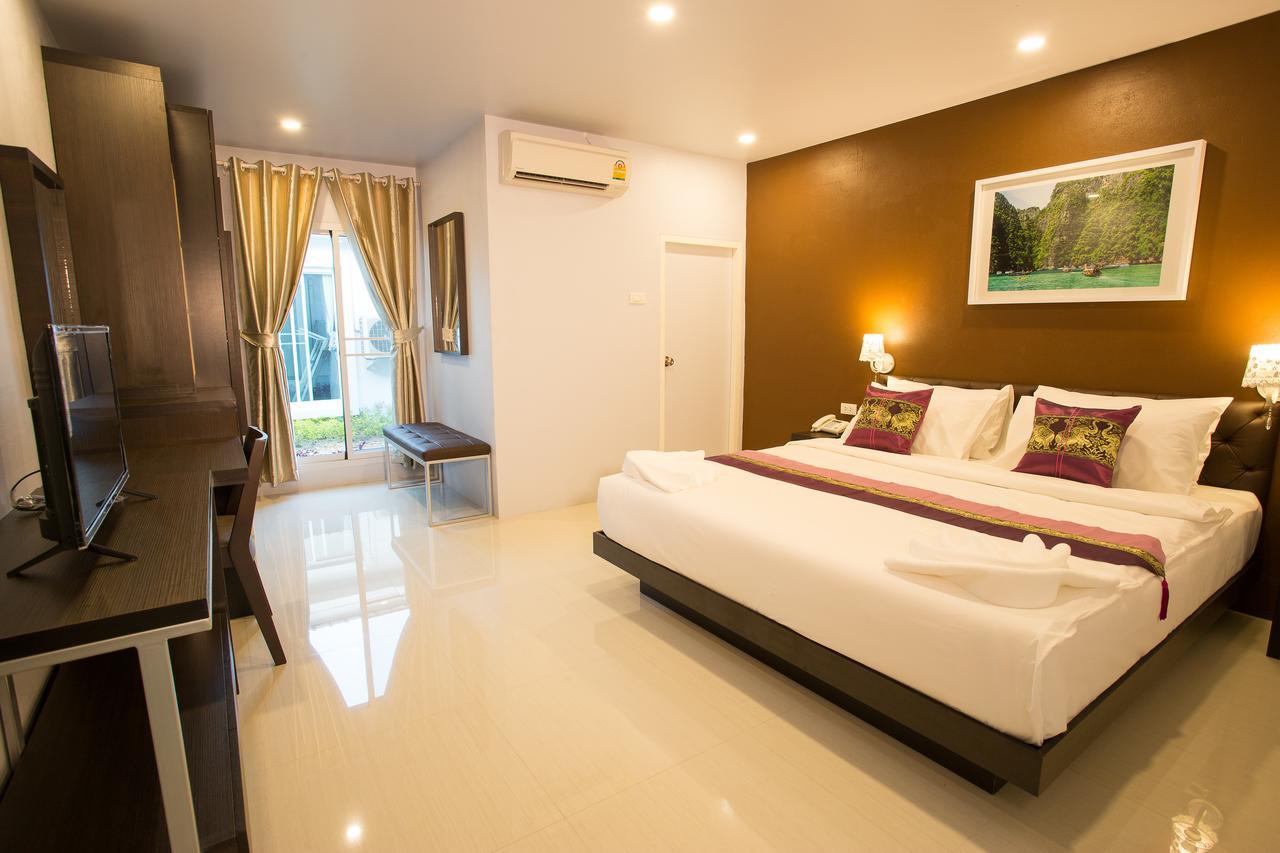 Superior King Room,737625049:JPEG