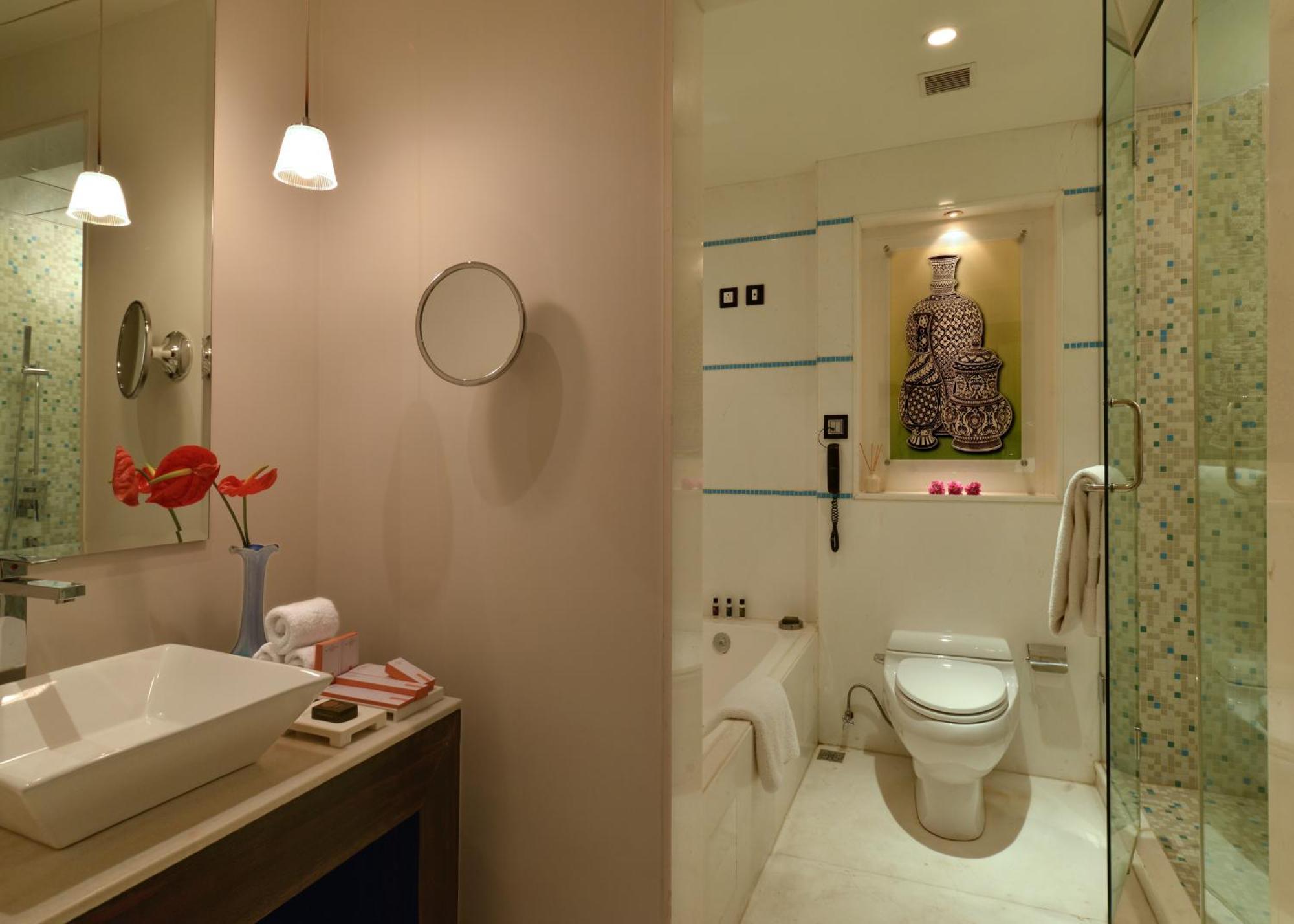 Nizam Suite with 30% discount on Melange & Zanzi Bar,20% discount on Jewel of Nizam,Buy 2 Get 1 offer on drinks
