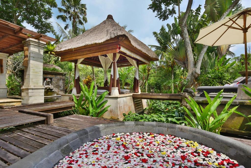 Suite Pool Villa with Free 15-Minutes Massage,Free Daily Afternoon Tea and Access to Arma Museum, One-Time Scheduled Cultural Performance