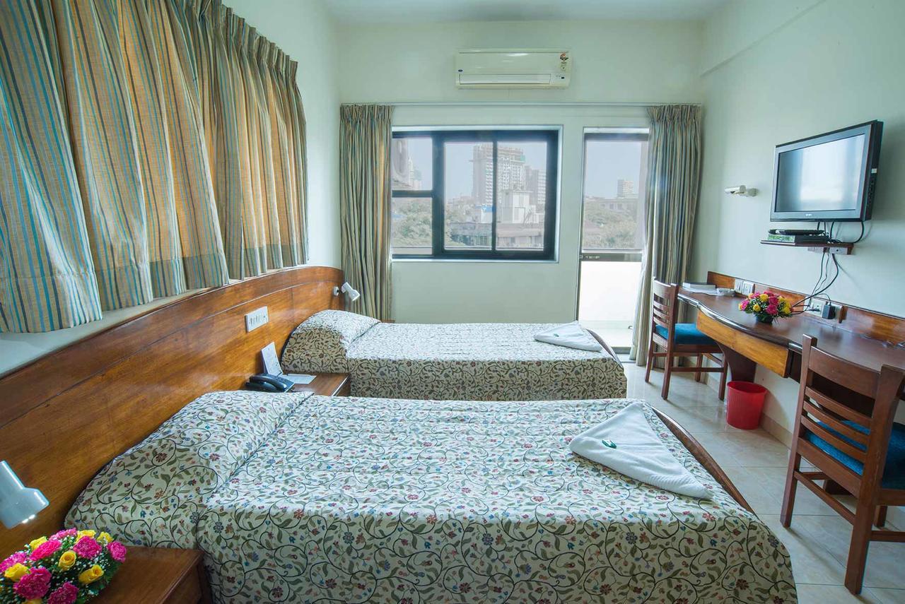 Double Room AC Private Bathroom