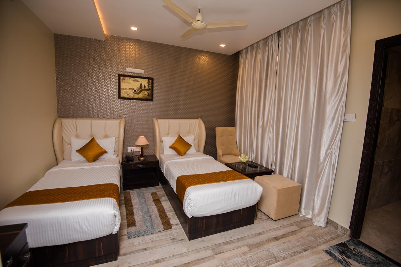 Habitación Doble Superior con vistas al jardín - 1 o 2 camas - Velada aarti con paseo en barco por 500 INR por huésped