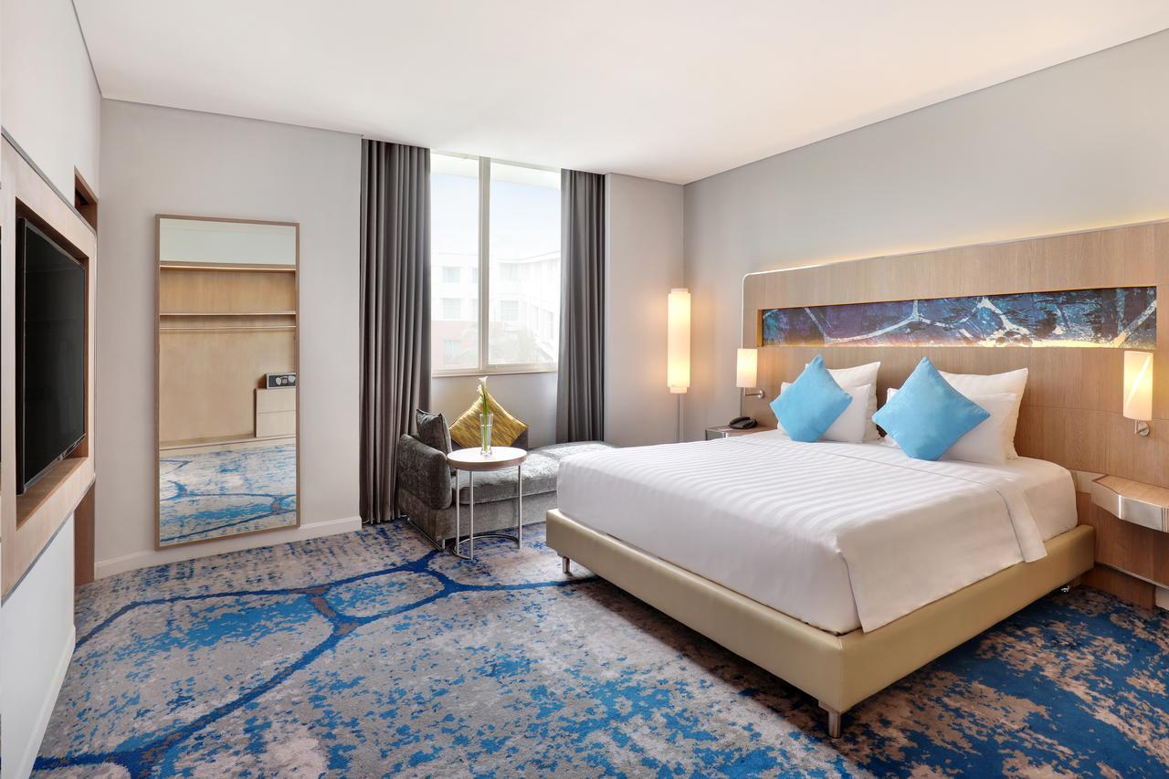 Deluxe Suite - Premier Floor