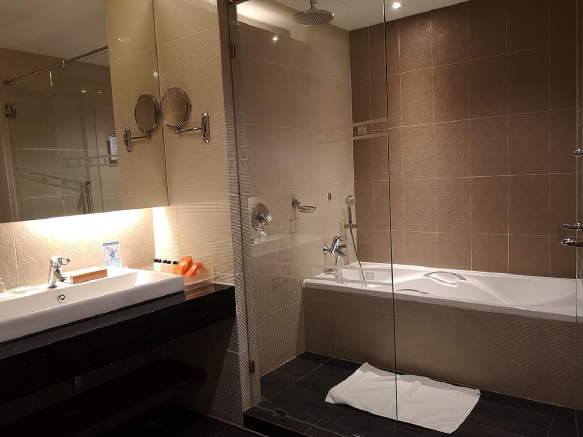 One Bedroom Suite with Sea View,661807353:JPEG