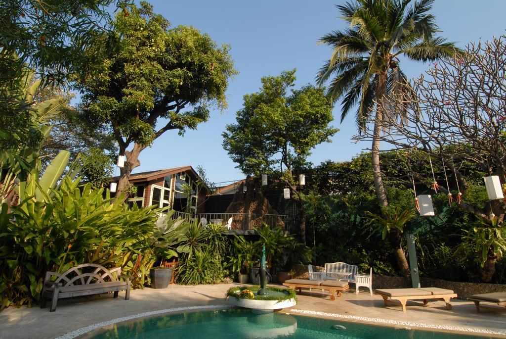 Suite con 2 Camere da Letto e Vista Piscina